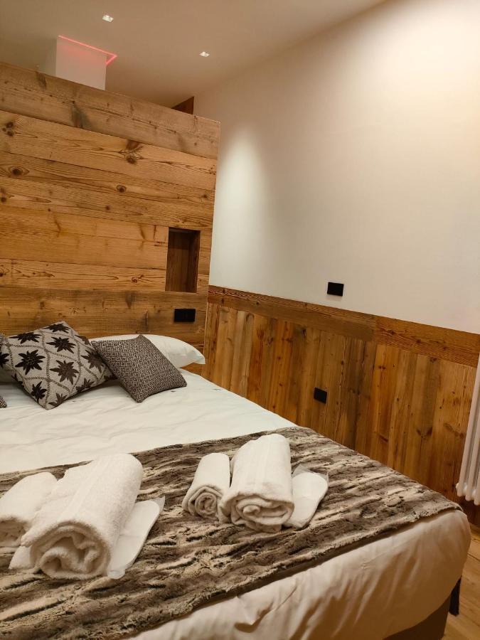 Fior Di Roccia Apartments- In Centro Cervinia, Sauna Privata, Matterhorn Dream เบรยล์-แชร์วิเนีย ภายนอก รูปภาพ