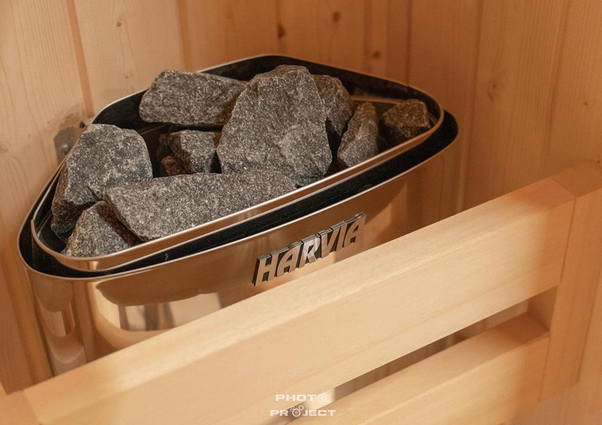 Fior Di Roccia Apartments- In Centro Cervinia, Sauna Privata, Matterhorn Dream เบรยล์-แชร์วิเนีย ภายนอก รูปภาพ