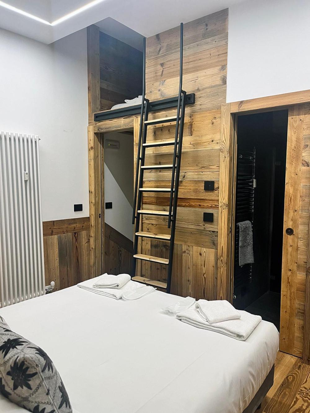 Fior Di Roccia Apartments- In Centro Cervinia, Sauna Privata, Matterhorn Dream เบรยล์-แชร์วิเนีย ภายนอก รูปภาพ