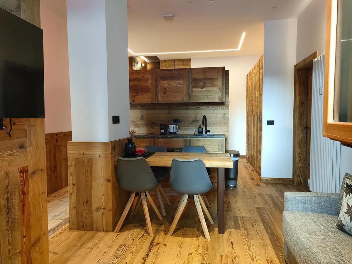 Fior Di Roccia Apartments- In Centro Cervinia, Sauna Privata, Matterhorn Dream เบรยล์-แชร์วิเนีย ภายนอก รูปภาพ