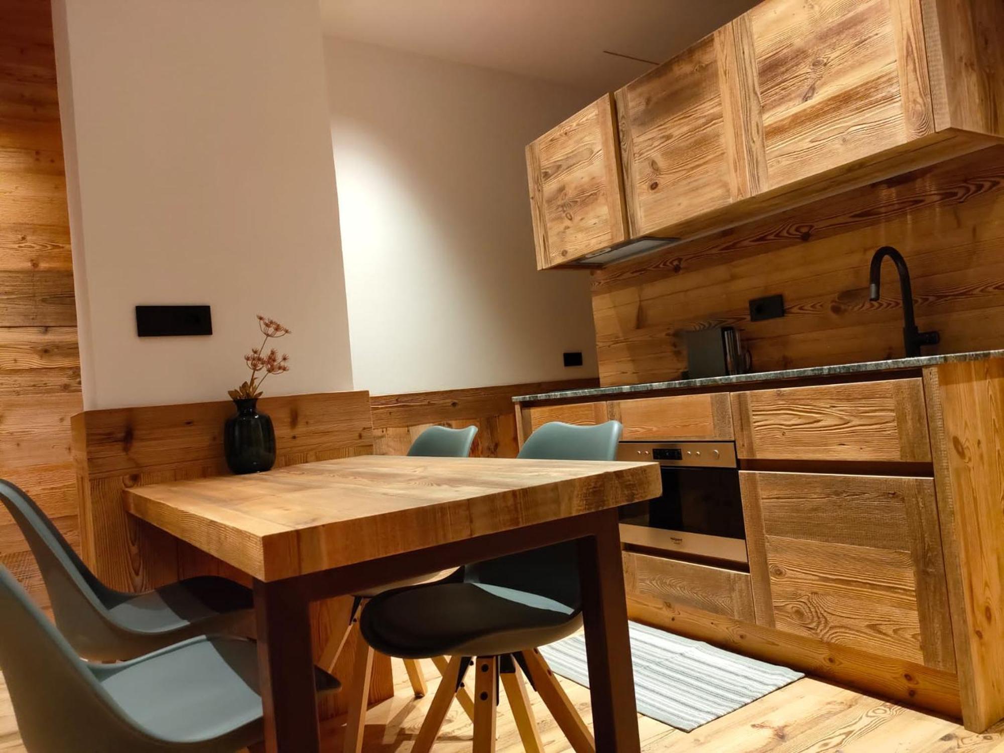 Fior Di Roccia Apartments- In Centro Cervinia, Sauna Privata, Matterhorn Dream เบรยล์-แชร์วิเนีย ภายนอก รูปภาพ