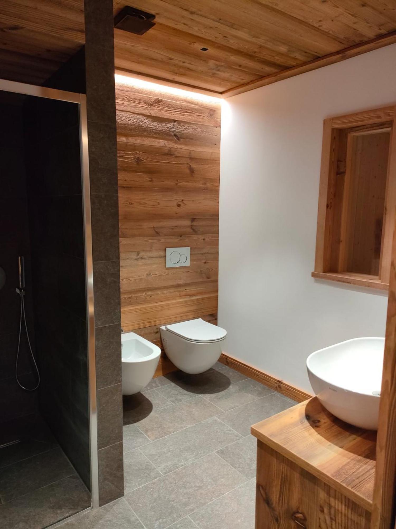 Fior Di Roccia Apartments- In Centro Cervinia, Sauna Privata, Matterhorn Dream เบรยล์-แชร์วิเนีย ภายนอก รูปภาพ