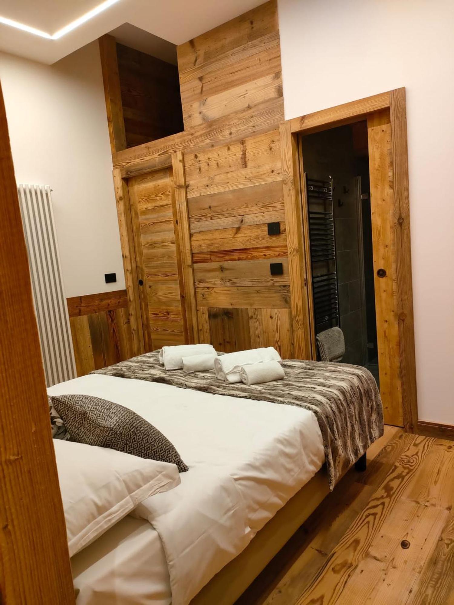 Fior Di Roccia Apartments- In Centro Cervinia, Sauna Privata, Matterhorn Dream เบรยล์-แชร์วิเนีย ภายนอก รูปภาพ