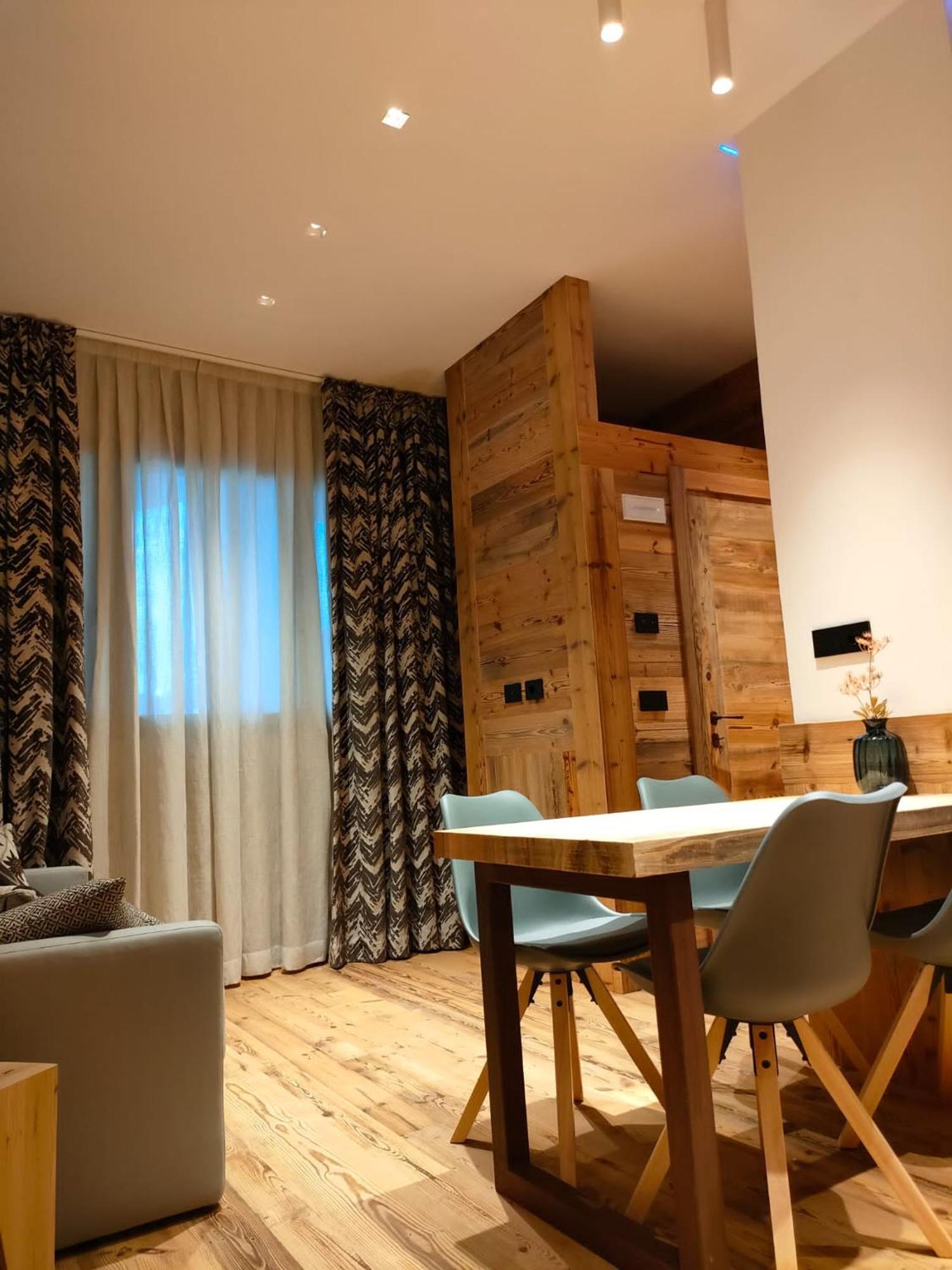 Fior Di Roccia Apartments- In Centro Cervinia, Sauna Privata, Matterhorn Dream เบรยล์-แชร์วิเนีย ภายนอก รูปภาพ