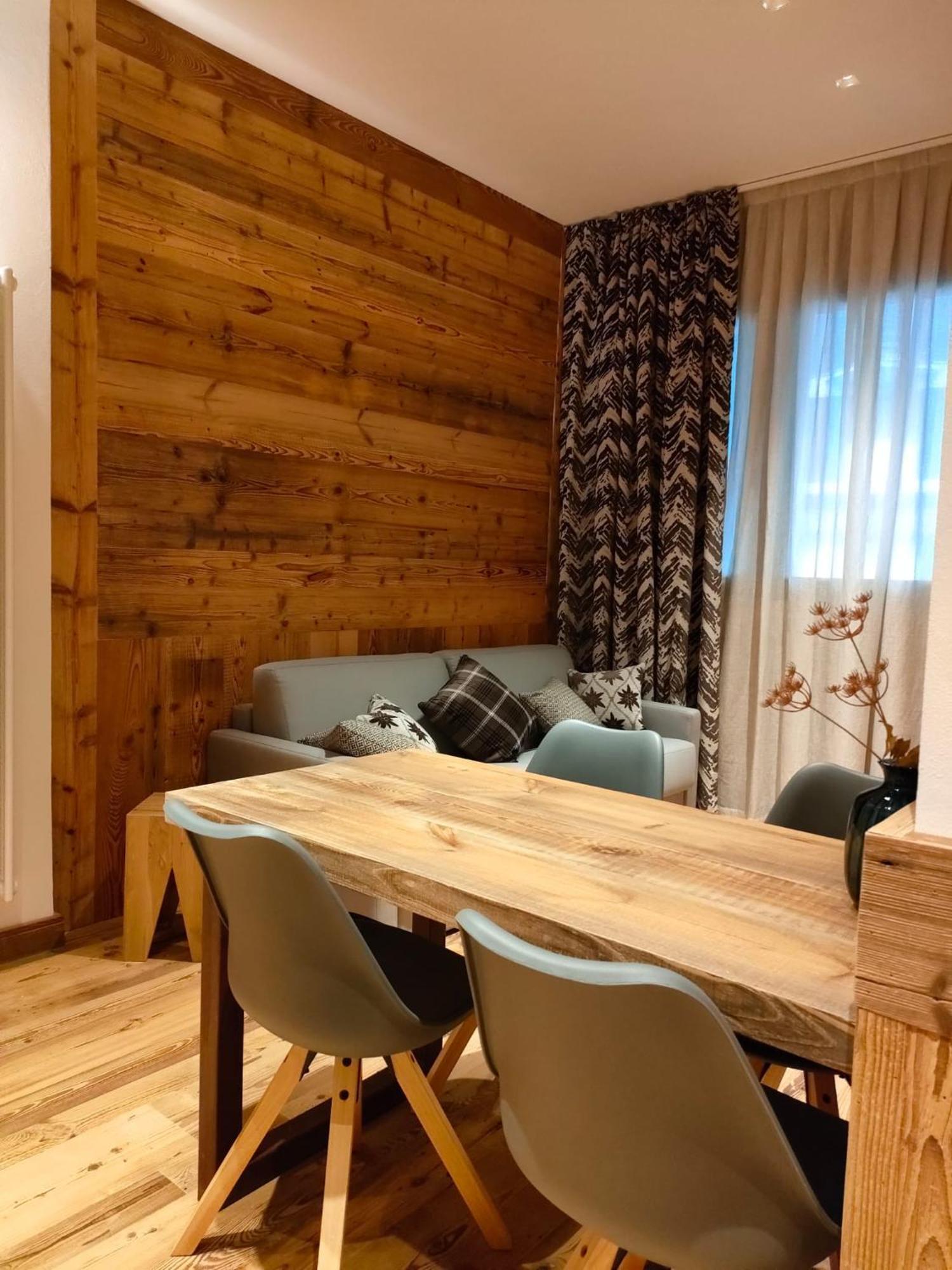 Fior Di Roccia Apartments- In Centro Cervinia, Sauna Privata, Matterhorn Dream เบรยล์-แชร์วิเนีย ภายนอก รูปภาพ