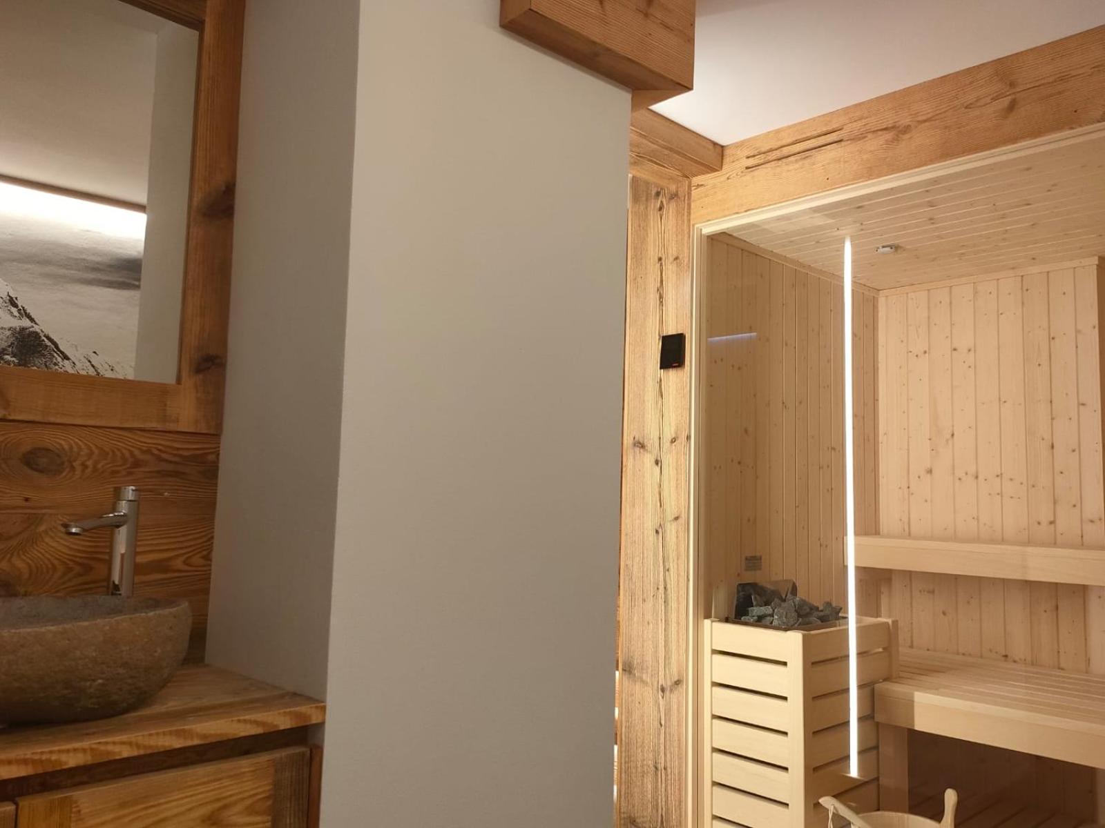 Fior Di Roccia Apartments- In Centro Cervinia, Sauna Privata, Matterhorn Dream เบรยล์-แชร์วิเนีย ภายนอก รูปภาพ